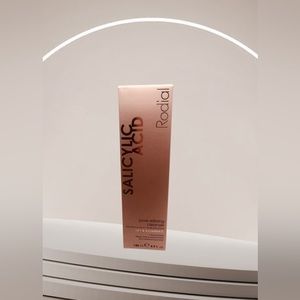 salicylic acid gel cleanser.